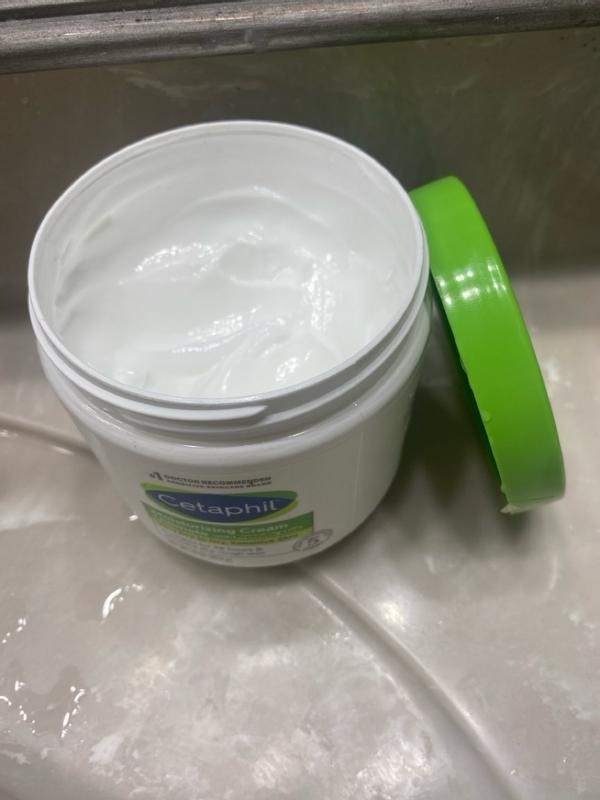 Cetaphil Moisturizing Cream Dry to Very Dry Skin - 450g